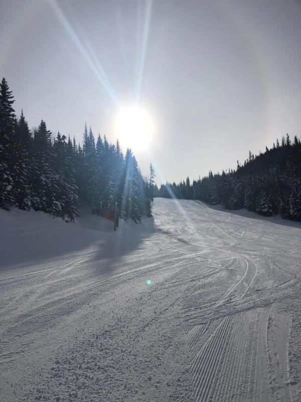 Un western à ski dans la région de Charlevoix et Saguenay Un western à ski dans la région de Charlevoix et Saguenay